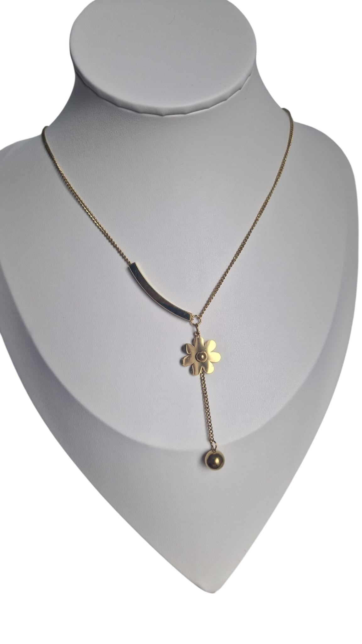Collier Fleur d'Or – Minimalisme et poésie florale