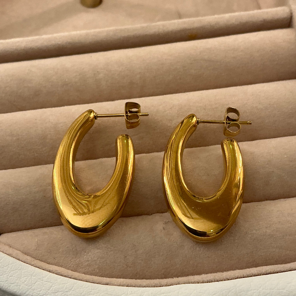 Boucles d'Oreilles Naya – Élégance Silencieuse